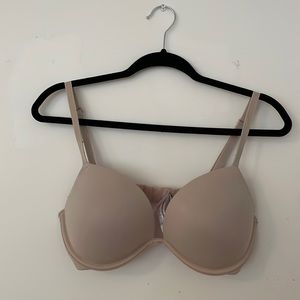 Pink VS bra